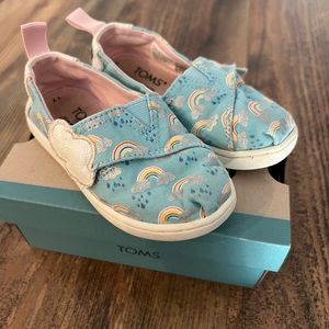Toms rainbow shoes for toddler